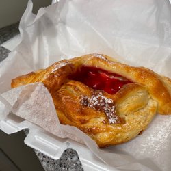 La Petite Tour De France - Cherry pastry