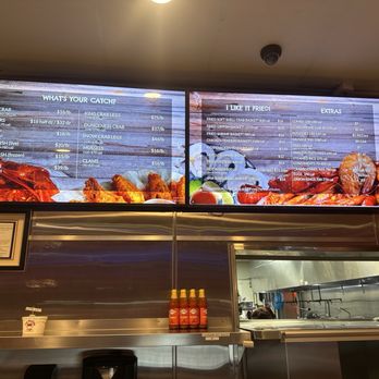 The Boiling Crab - Seafood Near Me - Sacramento, California