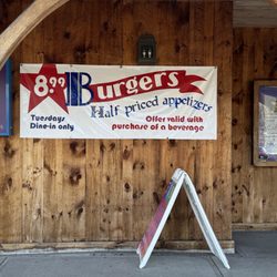 Post Office Pub Restaurant - The special banner I noticed on the way in .. ‍