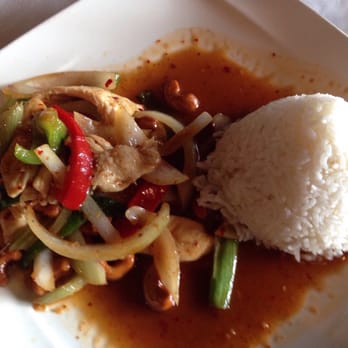Ricky's Thai - Lunch portion of Pad cashew with chicken. Spice level 3. Delicious! - Thai Near Me - Skillman, New Jersey