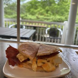 Egg Whites on an English Muffin with Turkey Bacon (Extra egg whites) Egg Whites on an English Muffin with Turkey Bacon (Extra egg whites)