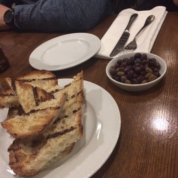 Luciano Trattoria - Grilled bread and tiny olives - Italian Near Me - Montreal, Quebec
