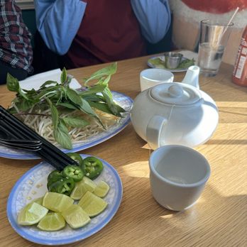 Pho Tay Do - D14. Hot Jasmine Tea and pho toppings - Vietnamese Near Me - Richmond, Virginia