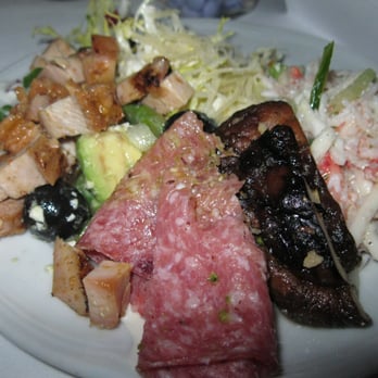 Halekulani Hotel - salad plate (BBQ chicken chopped salad, frisee salad, hearts of palm with crab meat and Italian appetizer) - Hotels Near Me - Honolulu, Hawaii