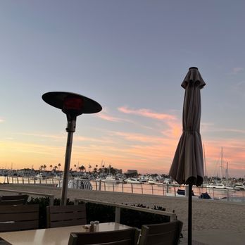 Lighthouse - View at Sunset - Breakfast & Brunch Near Me - Newport Beach, California