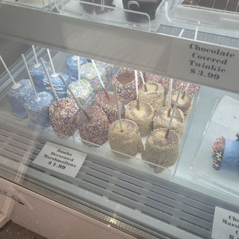 Bulk Candy Store - These giant marshmellows looked good but I wanted to try other treats first. - Candy Stores Near Me - West Palm Beach, Florida