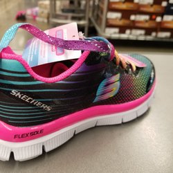 SKECHERS Warehouse Outlet