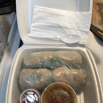 Golden Flower Vietnamese - Spring Rolls with pork and shrimp - Vietnamese Near Me - Reno, Nevada