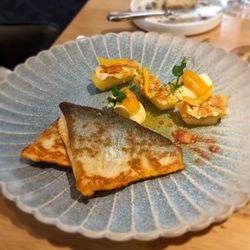 Ongle chevalier kumquat sauce vierge panais