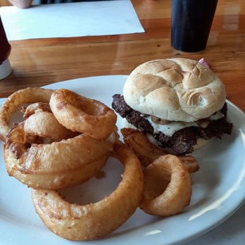 Granny Franny's - Mushroom burger with onion rings. - Diners Near Me - De Soto, Missouri Granny Franny's - Mushroom burger with onion rings. - Diners Near Me - De Soto, Missouri