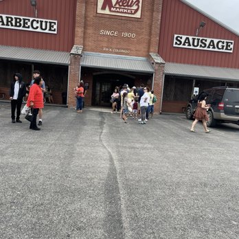 Kreuz Market - Outside - Barbeque Near Me - Lockhart, Texas Kreuz Market - Outside - Barbeque Near Me - Lockhart, Texas