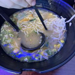 Poke Hut - Chicken ramen soup