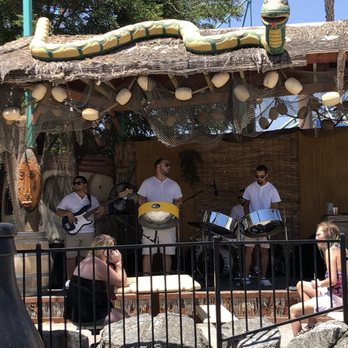 Six Flags Hurricane Harbor - Live entertainment - Water Parks Near Me - Valencia, California Six Flags Hurricane Harbor - Live entertainment - Water Parks Near Me - Valencia, California