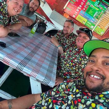 Tacos La Bella - Coolest people on the block - Food Trucks Near Me - Jacksonville, Florida Tacos La Bella - Coolest people on the block - Food Trucks Near Me - Jacksonville, Florida