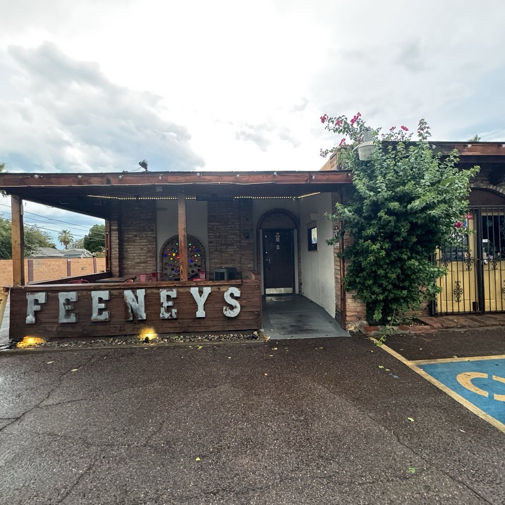 Feeney's Restaurant and Bar - Front of the restaurant - Bars Near Me - Phoenix, Arizona