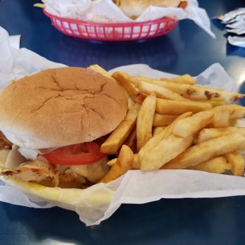 Spanky's Grille - Burgers Near Me - Kitty Hawk, North Carolina