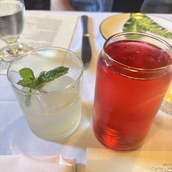 Mulvaney's B & L - Cider and Queen T's Pearl - New American Near Me - Sacramento, California