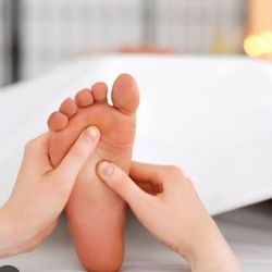 Las Vegas Colon Hydrotherapy  Clinic - Relaxing foot Rub using reflexology pressure points designed to encourage colon activity and overall relaxation
