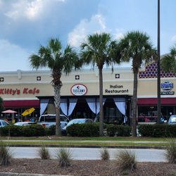 Tuscany Pizza and Grill - Front distant
