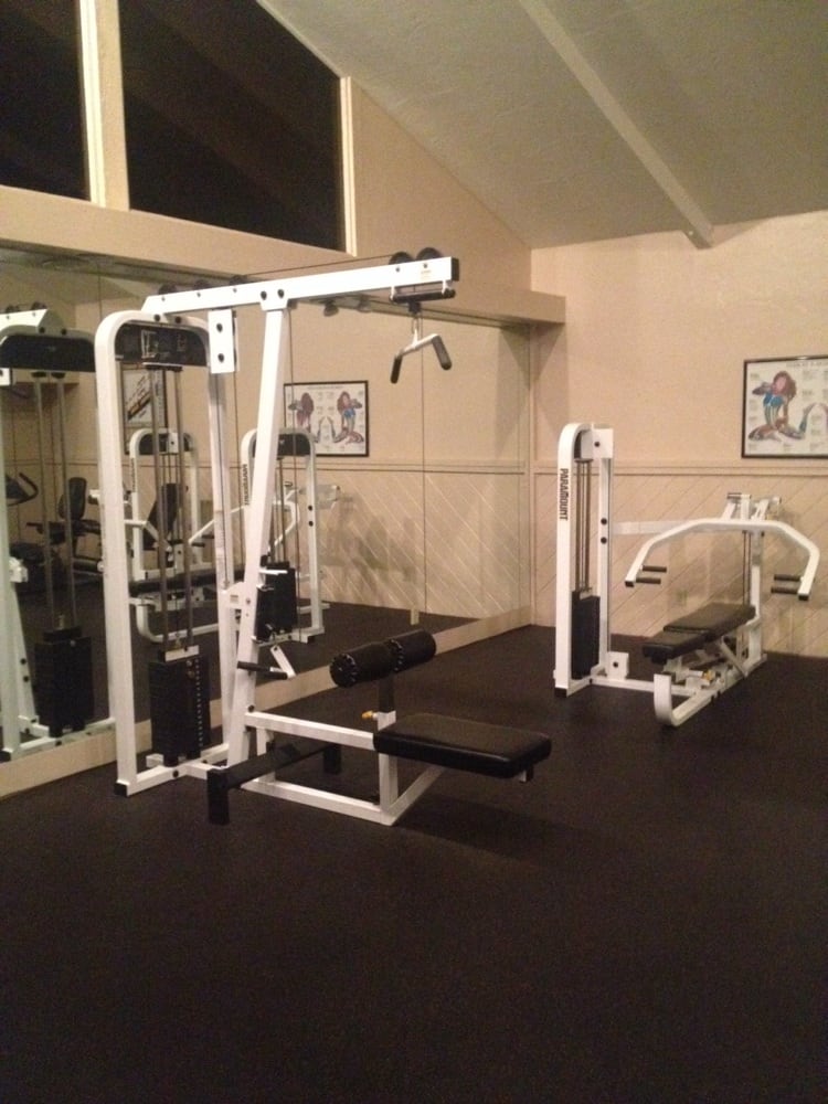 Country Woods Fitness Center Logo