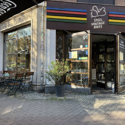 Steel Vintage Bikes Café