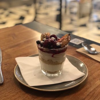 Caravelle - Cheesecake - Breakfast & Brunch Near Me - Barcelona, B Caravelle - Cheesecake - Breakfast & Brunch Near Me - Barcelona, B