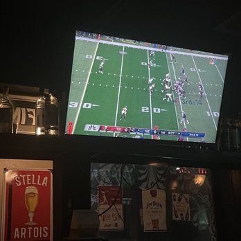 Cavanaughs Headhouse - Football - American Near Me - Philadelphia, Pennsylvania
