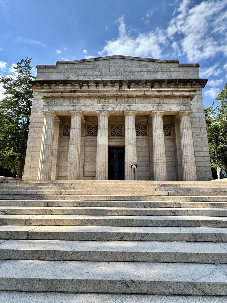 Abraham Lincoln Birthplace National Historical Park Logo