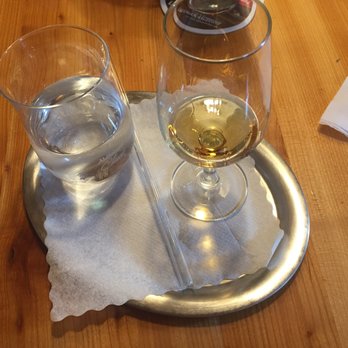 Erdinger Weissbräu - Lagavulin 16 years - Bavarian Near Me - Rosenheim, BY