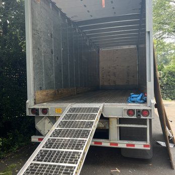 U-Pack Moving - Ready to load! - Movers Near Me - Nashville, Tennessee U-Pack Moving - Ready to load! - Movers Near Me - Nashville, Tennessee
