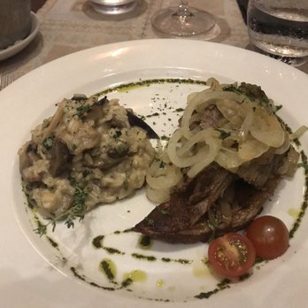 Restaurante Carmo - Pork Dish - Tapas Bars Near Me - Lisbon, 11