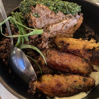 Oyo - Jerk pork shoulder with dirty rice and plantains, aka melt in your mouth and full of flavor!!! - Latin American Near Me - Pleasanton, California Oyo - Jerk pork shoulder with dirty rice and plantains, aka melt in your mouth and full of flavor!!! - Latin American Near Me - Pleasanton, California