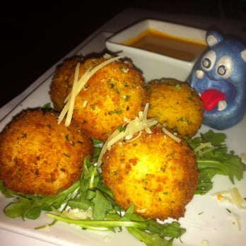 Chef Geoff's - Gouda Stuffed Risotto Balls $10 (5/5 NOMs) - New American Near Me - Washington, DC, District of Columbia Chef Geoff's - Gouda Stuffed Risotto Balls $10 (5/5 NOMs) - New American Near Me - Washington, DC, District of Columbia