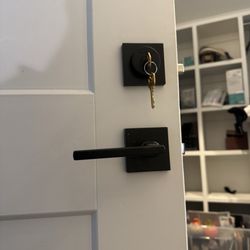 DV Lock & Key - New deadbolt