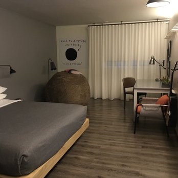 MOXY Phoenix Tempe - Hotels Near Me - Tempe, Arizona MOXY Phoenix Tempe - Hotels Near Me - Tempe, Arizona
