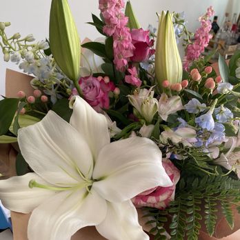 Love N' Bloom - Florists Near Me - Huntington Beach, California