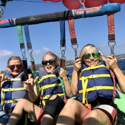 Newport Para-Sail - Here they goooo...Lynn, Maria & Tina