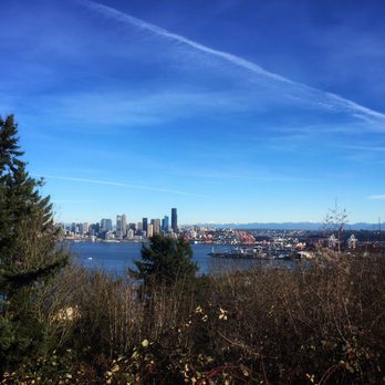 Admiral Viewpoint - Parks Near Me - Seattle, Washington