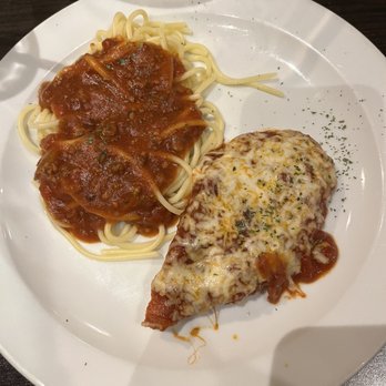 Roger's Italian - Bistro - Chicken parmigiana - Italian Near Me - Ottawa, Ontario Roger's Italian - Bistro - Chicken parmigiana - Italian Near Me - Ottawa, Ontario