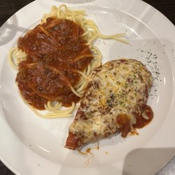 Roger's Italian - Bistro - Chicken parmigiana