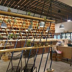 Stanley's Wet Goods - Wine selection area