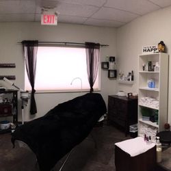 The Renaissance Hair Salon - Photo