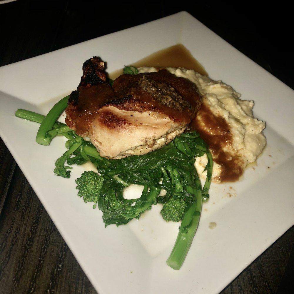 75 Main - Ugh this was so good! Chicken polenta and brocc rabsssss - New American Near Me - Southampton, New York 75 Main - Ugh this was so good! Chicken polenta and brocc rabsssss - New American Near Me - Southampton, New York
