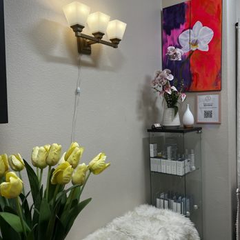Glow Skin Facial - Skin Care Near Me - Walnut Creek, California Glow Skin Facial - Skin Care Near Me - Walnut Creek, California