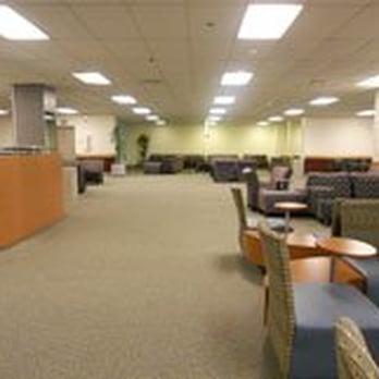 Courtyard Study Lounge - Colleges & Universities Near Me - Irvine, California