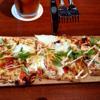 Seasons 52 - Lobster mozzarella flatbread - New American Near Me - Raleigh, North Carolina