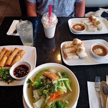Pho Thien Long - Crispy vegetarian rolls,  veggie spring rolls,  veggie pho and Taro & coconut smoothies - Vietnamese Near Me - Eureka, California