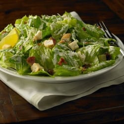 Mai Mai - Para una primera cita, ella se pide una ensalada, elemental Watson.