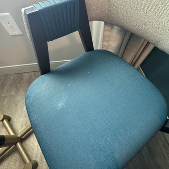 Marea Sol Hotel - Cum stains in chair, wobbly table. - Hotels Near Me - Santa Cruz, California