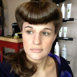 Hair Unlimited - Vintage 1940's Pompador